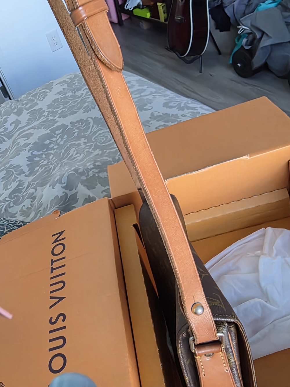 Louis Vuitton Monogram Saddle Crossbody in Brown and Tan Leather - Picture 8 of 16